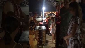 Розыгрыш от продавца турецкого мороженого Дондурма