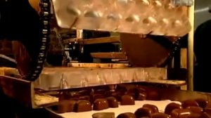 Как делают шоколадные конфеты