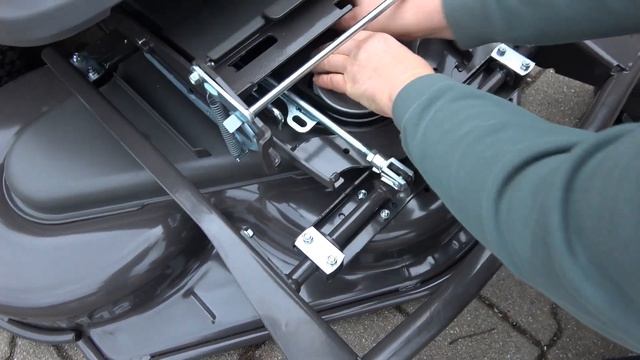 Husqvarna Frontmäher Rider 316TX AWD ausführlich erklärt und Schneeschildmontierung смотреть онлайн