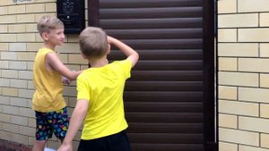 ЧТО ЗА СЮРПРИЗ Приготовила МАМА для Вени и Сени? Мама устроила СЮРПРИЗ