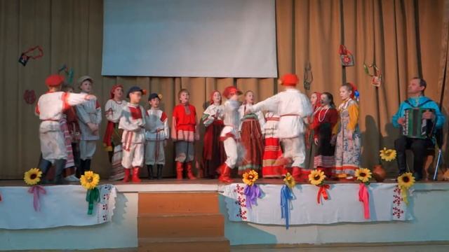 Отчетный концерт, апрель 2016. "Во дому" смотреть онлайн