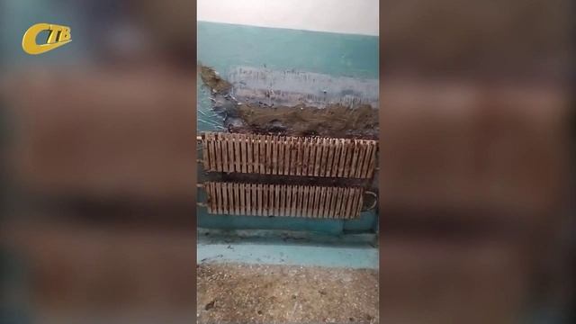 Онлайн В Подъезде