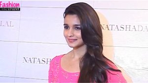 Alia Bhatt shows SEXY & HOT legs in short dress