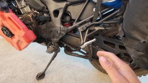 Лучший мотоцикл для путешествий. Обзор  Africa Twin CRF1100 Автомат. Проверено на Памирском тракте.