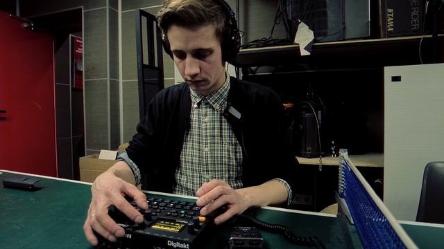 Simple techno test // Elektron Digitakt only