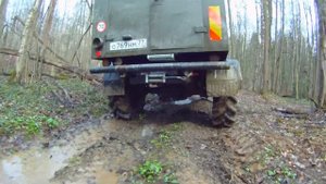 Унимог в грязи Unimog404 in mud