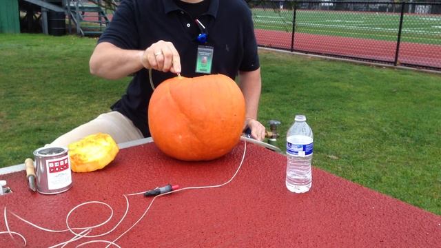 Pumpkin Stiochiometry with acetylene and oxygen gas - Happy Halloween! смотреть онлайн