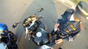 Yamaha YZF R1 трюки в городе