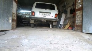 испытание винтовой самоблокировки дифференциала AVT на ниве