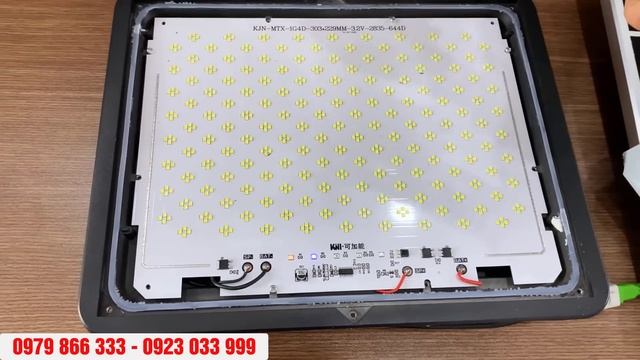 Đèn năng lượng mặt trời trong nhà - Đèn chống lóa 300w mẫu mới 2024 tấm pin MONO sạc nhanh