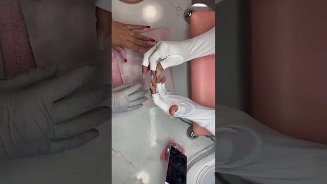 Uñas Chrome a mi clienta смотреть онлайн