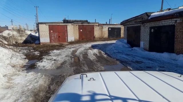 У страха глаза велики или поездка в гараж на белом УАЗе.