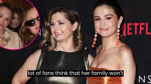 Selena Gomez At DINNER With Benny Blanco's Parents смотреть онлайн