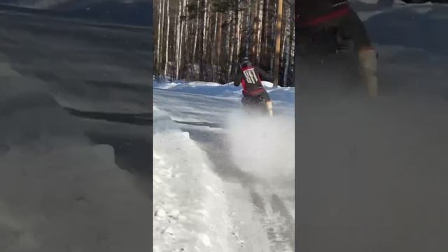 Зимой и летом одним цветом 🏍️🎄