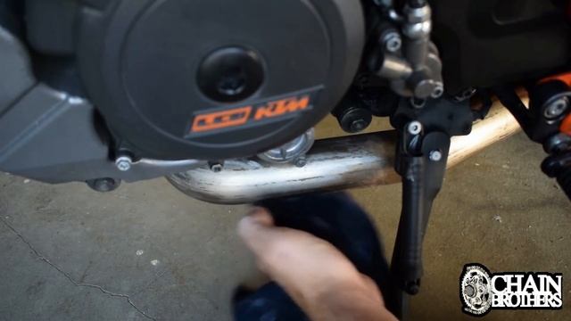 Motorrad Krümmer- und Metallpolitur Review mit Autosol Produkten an der KTM Superduke 1290 R смотреть онлайн