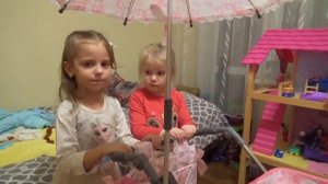 В гостях у БЛОГЕРА My little Nastya/ ДЕВОЧКИ как МАМЫ/ МАЙ ЛИТЛ НАСТЯ рассказывает о ИГРУШКАХ