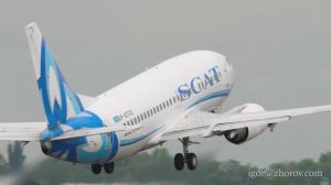 Боинг 737 авиакомпании SCAT взлетает из аэропорта Алматы.