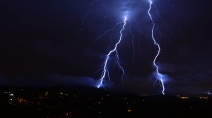 Слабые грозы со сильными ливнями, 1 июня 2023