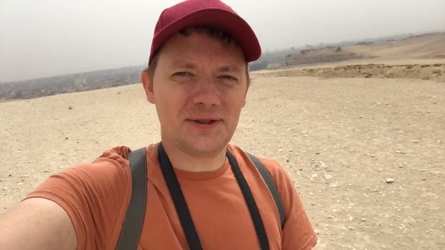 еду на верблюде по пустыне