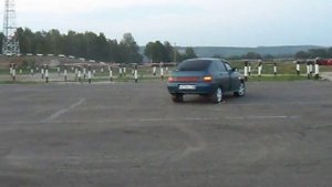 Дрифт на дощечках ВАЗ 2112 жгу резину