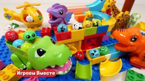 Конструктор с шариками для детей. Играем в Лего ДУПЛО. Развивающие игрушки ! Видео для детей 😍