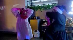 УЛЫБАЕТЕСЬ