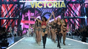 Rock's Stars Angels  I love ROCK 'n' ROLL  Victoria's Secret Show 2024