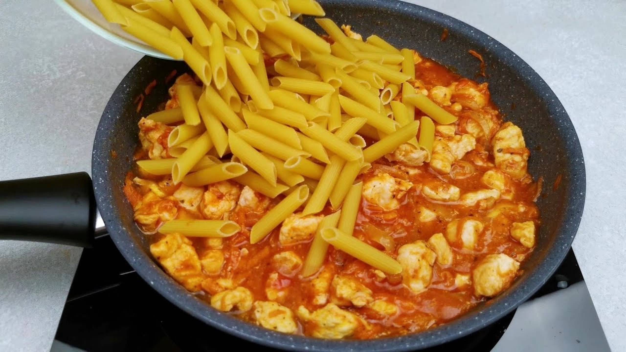 Быстрый и легкий рецепт ужина. Макароны на сковороде.