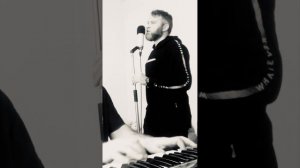 Хромов-Донских-Любовь похожая на сон. Слова-Валерия Горбачёва. Музыка-Игорь Крутой