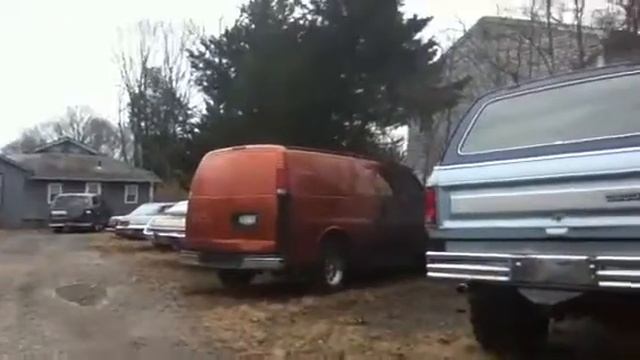 Abandon cars in back of junkyard смотреть онлайн