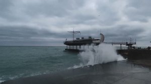 Крым, Ялта, море, волны