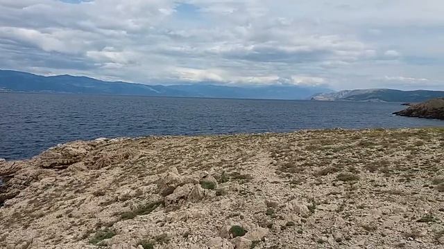 .Otok Krk . Island Krk.Хорватия городок Шило,красоты со скалы смотреть онлайн