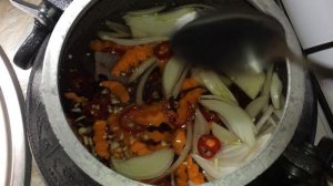 Говядина с фасолью в афганском казане.