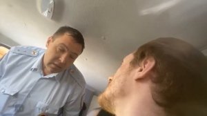 VJLink отчитывает местного полицейского