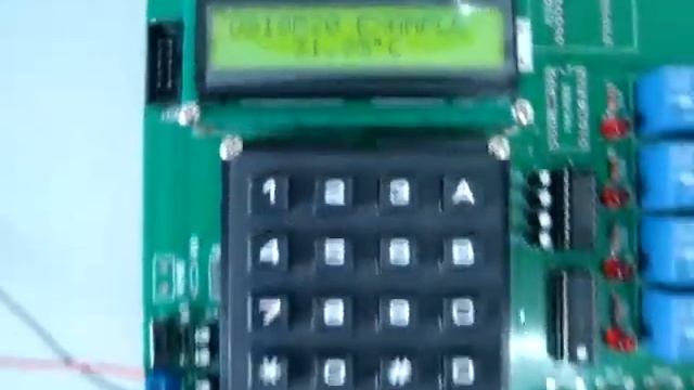 PIC Sensor DS18B20 смотреть онлайн