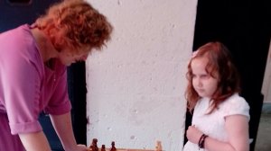 Поют Мать и дочь