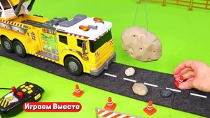 Играем вместе в машинки ! Город игрушек ! Супер видео для детей !