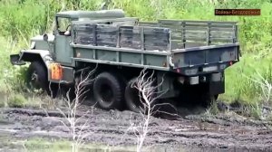 Грузовой автомобиль M35A3, Военная техника 6x6, по бездорожью и грязи.