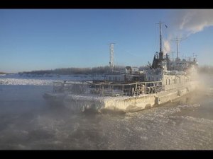 Якутия паром ЛЕДОВЫЙ ПЛЕН Ледокол "Бородкин" спешит на помощь