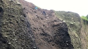 Строительство, нашим шахтёрам надо быть осторожными