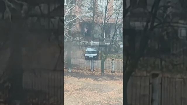 К дому на Врача Михайлова, 48 приехали пожарные, скорая и МЧС #ульяновская_область