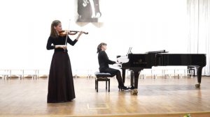 М Брух Концерт 1 часть Исп Маргарита Актисова.mp4