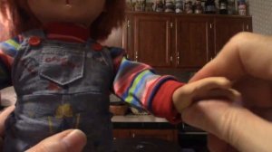 Mezco Toyz Child's Play Mega Talking Chucky