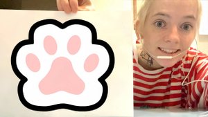 НАРИСОВАЛА И РАСКРАСИЛА ТАБА ЛАПКУ