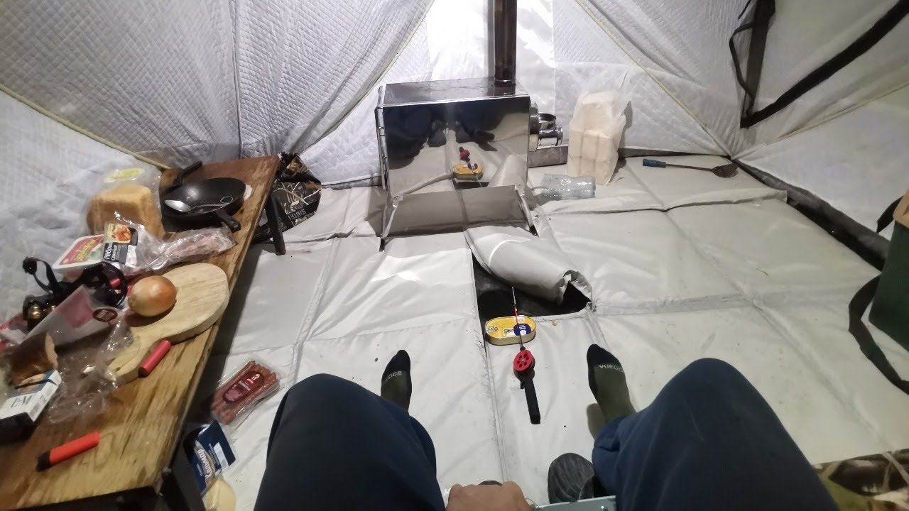 Рыбалка 2022! Рыбалка На Льду С Ночёвкой В Палатке 2022! (Часть 1) смотреть онлайн