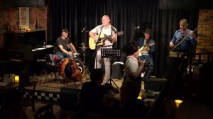 Не жалею, не зову, не плачу