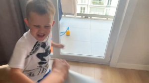 VLOG: Надуваем огромный шар