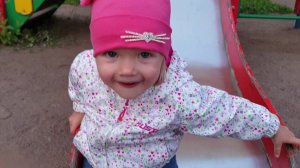 Первое видео на детской площадке