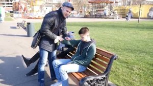 Уличный гипноз. Парк Горького. Москва