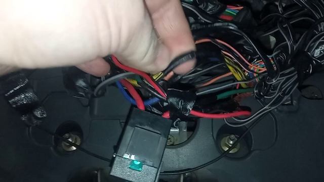 Toyota Wish  Переподключение цепей запуска после некачественного монтажа сигнализации